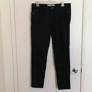 Black skinny jeans